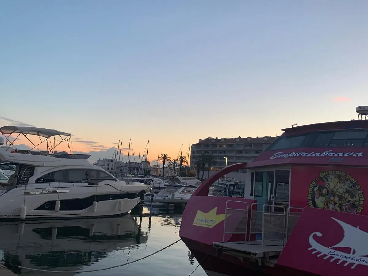 Santo Cinco Appartement Empuriabrava